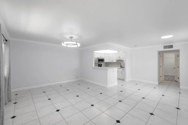 3 of 41 - 190 Saxony D Circle, Delray Beach, FL