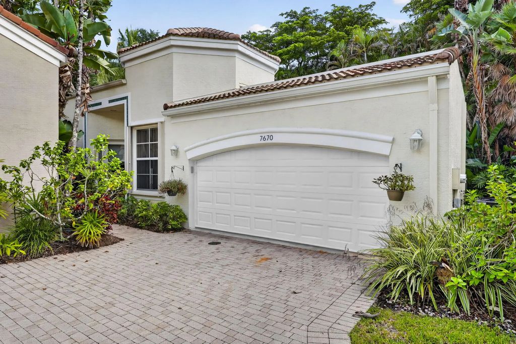 7670 Jasmine Court, West Palm Beach