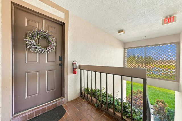 2 of 26 - 1111 Duncan Circle #202, Palm Beach Gardens, FL
