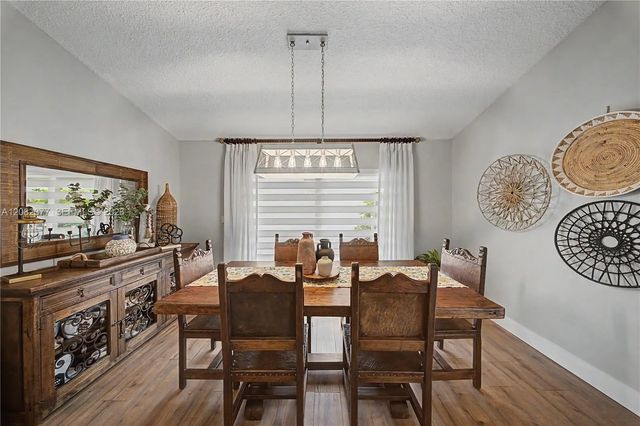 4 of 35 - 14220 Sw 92nd Street, Miami, FL