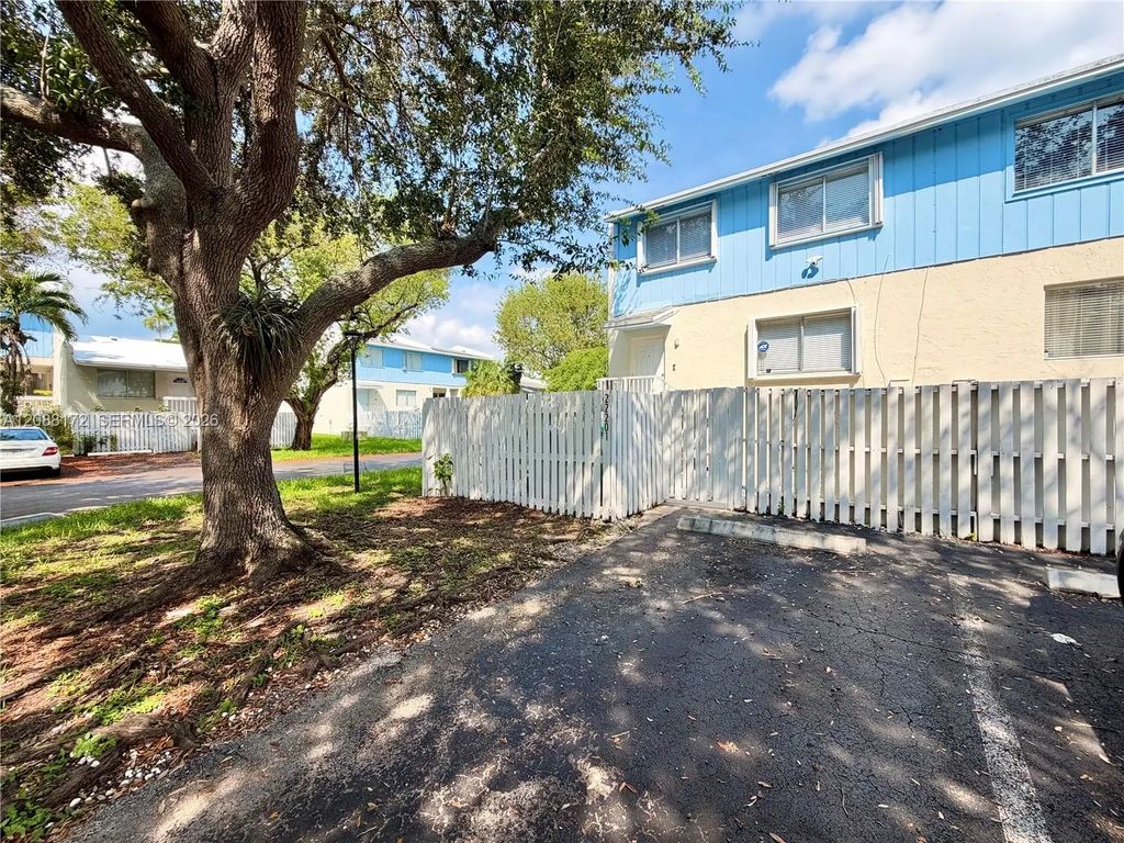 22201 Sw 103rd Avenue #22201, Cutler Bay