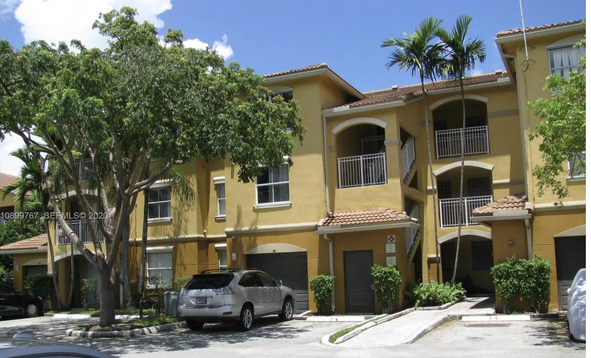 155 Nw 96th Terrace #bldg 2 Apt 302, Pembroke Pines