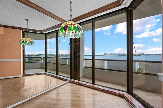 4 of 57 - 100 Lakeshore Drive #558, North Palm Beach, FL