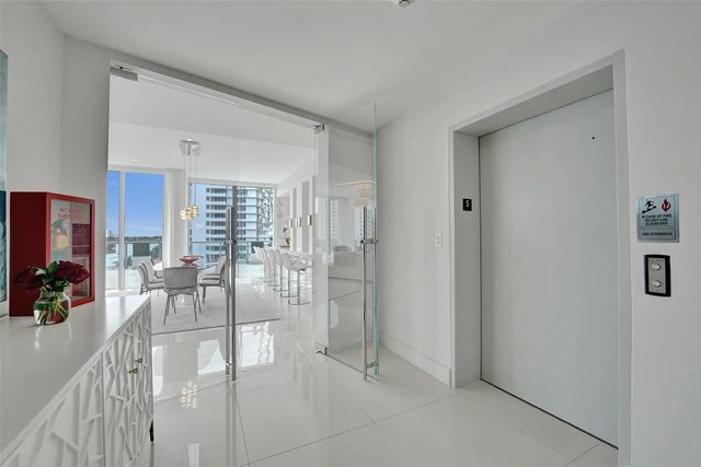 4 of 54 - 920 Intracoastal Drive #503, Fort Lauderdale, FL