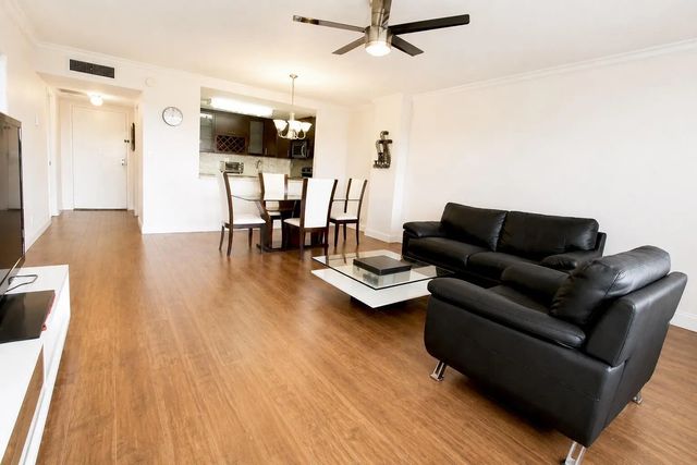 5 of 27 - 10777 W Sample Road #716, Coral Springs, FL