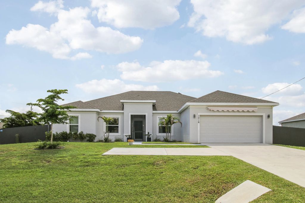1016 Sw Paar Drive, Port St. Lucie