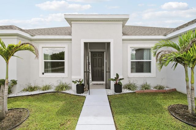 4 of 52 - 1016 Sw Paar Drive, Port St. Lucie, FL