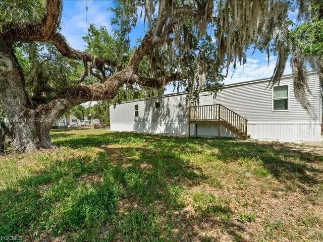 2 of 20 - 1038 Canopy Lane, Moore Haven, FL