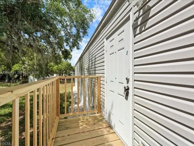 4 of 20 - 1038 Canopy Lane, Moore Haven, FL