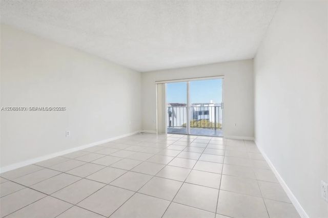 5 of 21 - 9360 Fontainebleau Boulevard #612, Miami, FL