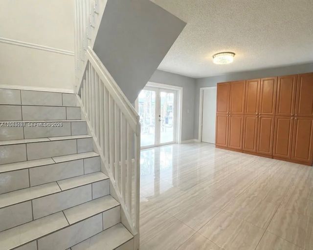 5 of 19 - 15302 Sw 180th Terrace, Miami, FL