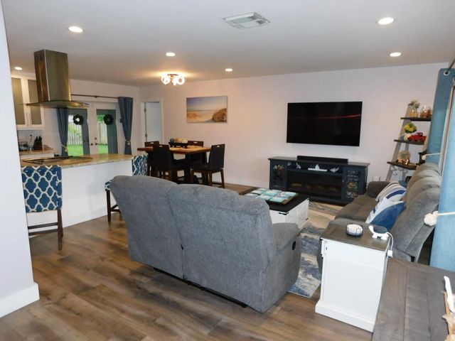 5 of 53 - 6604 Nw 93rd Avenue, Tamarac, FL