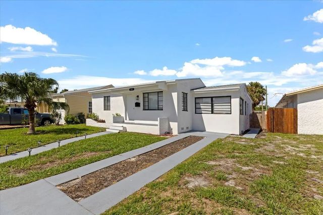 1227 N Ocean Breeze, Lake Worth Beach