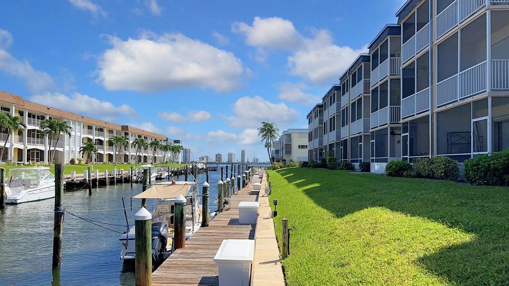 131 Doolen Court #309, North Palm Beach