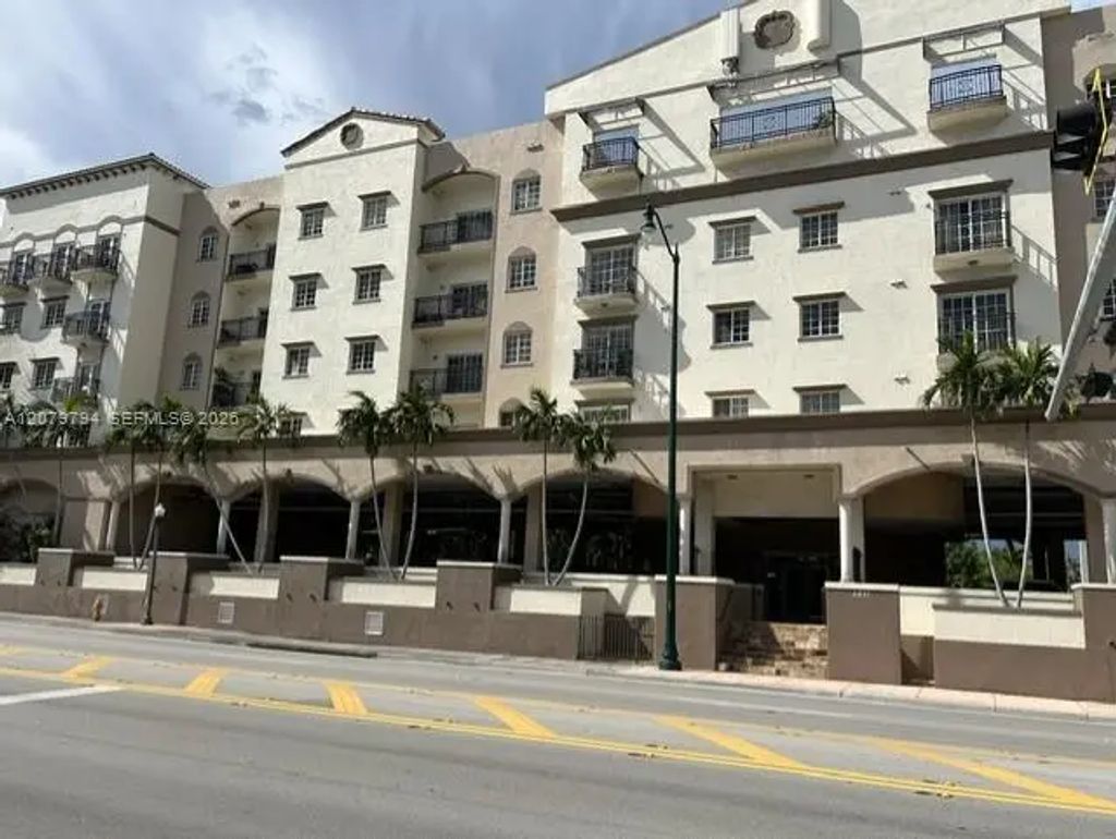 5271 Sw 8th Street #313, Miami