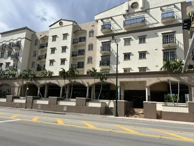 5271 Sw 8th Street #313, Miami