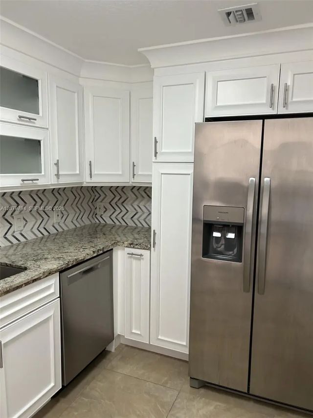 5 of 17 - 5271 Sw 8th Street #313, Miami, FL