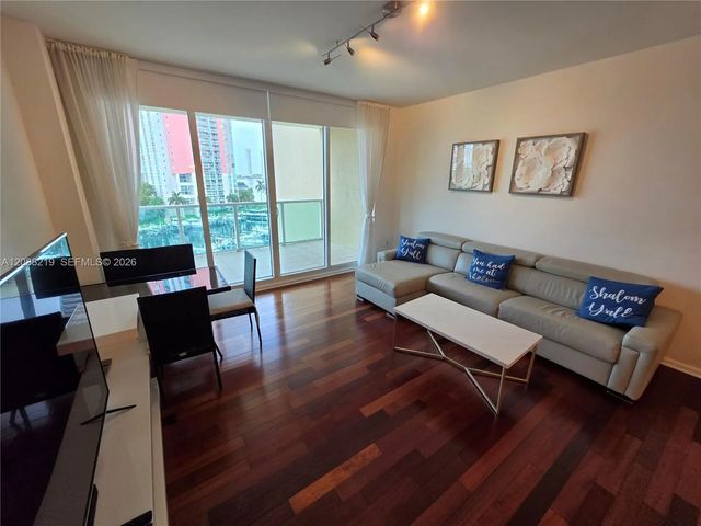 5 of 27 - 3340 Ne 190th Street #705, Aventura, FL