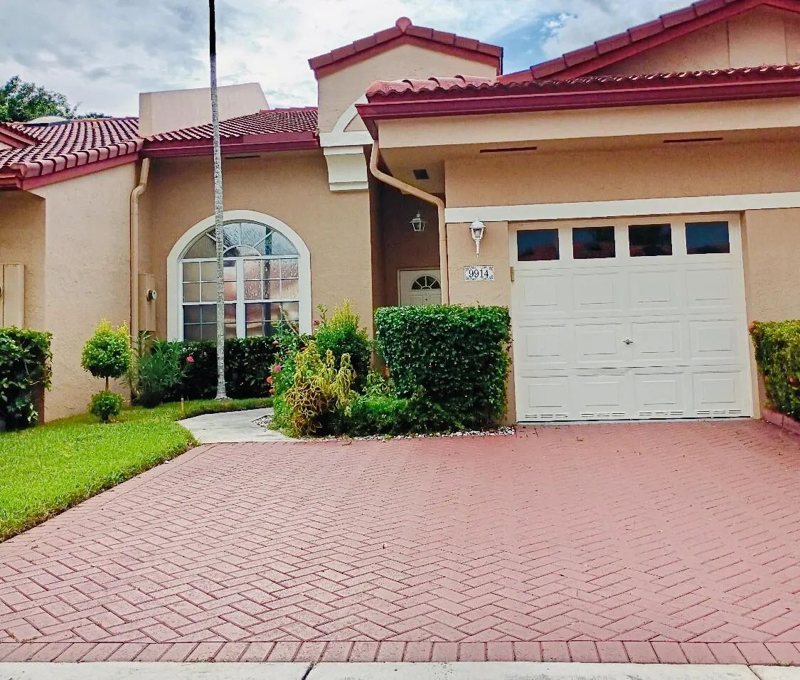 9914 Malvern Drive #9914, Tamarac