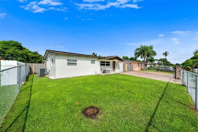 2 of 31 - 30334 Sw 158th Court, Homestead, FL