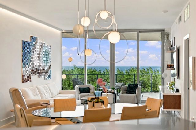 2 of 40 - 701 N Fort Lauderdale Beach Boulevard #704, Fort Lauderdale, FL