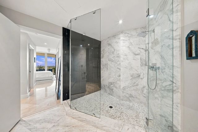 5 of 40 - 701 N Fort Lauderdale Beach Boulevard #704, Fort Lauderdale, FL