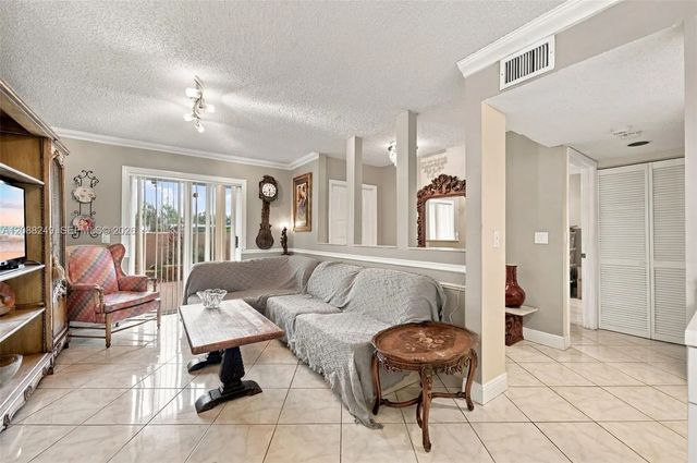 4 of 26 - 7503 Granville Drive #102, Tamarac, FL
