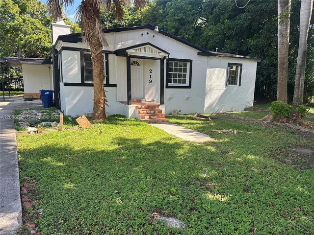 219 Ne 141st Street, Miami