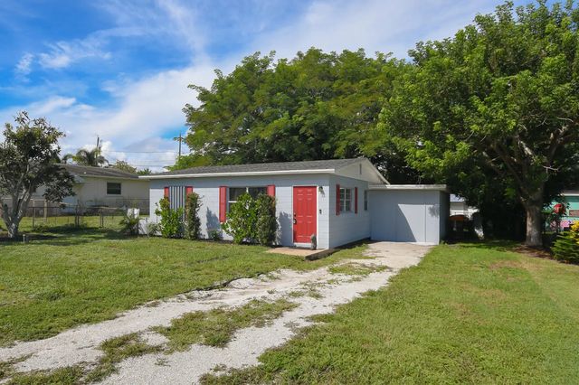 3 of 27 - 2405 3rd Avenue Se, Vero Beach, FL