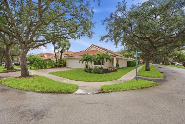 2 of 34 - 9701 Nw 18th Court, Plantation, FL