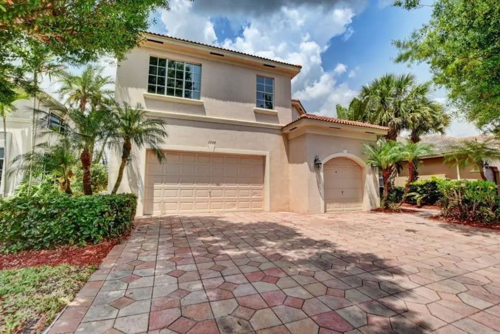 1388 Beacon Circle, Wellington