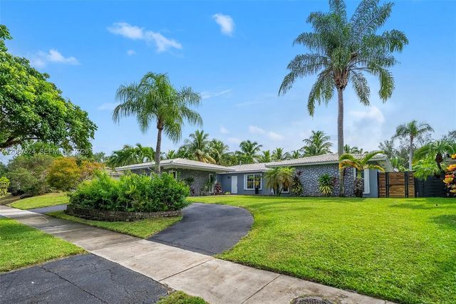 2 of 53 - 19885 Ne 22nd Avenue, Miami, FL