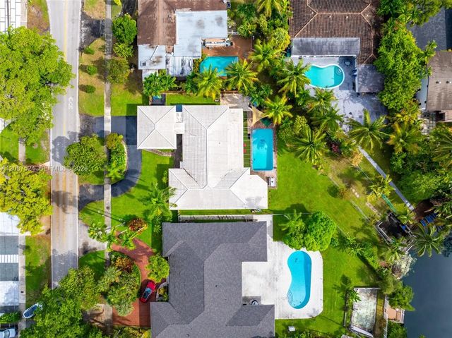 5 of 53 - 19885 Ne 22nd Avenue, Miami, FL