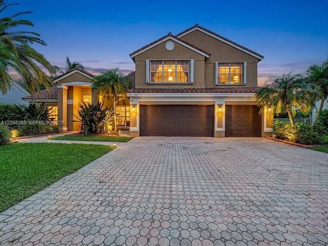 1342 Nw 195th Avenue, Pembroke Pines