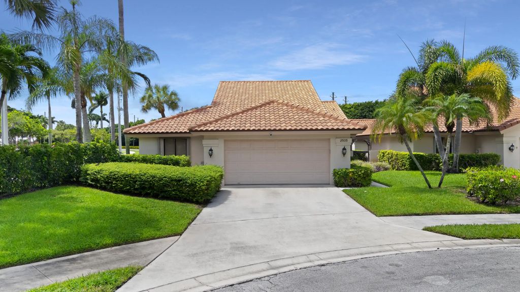 2505 Iroquois Circle, West Palm Beach
