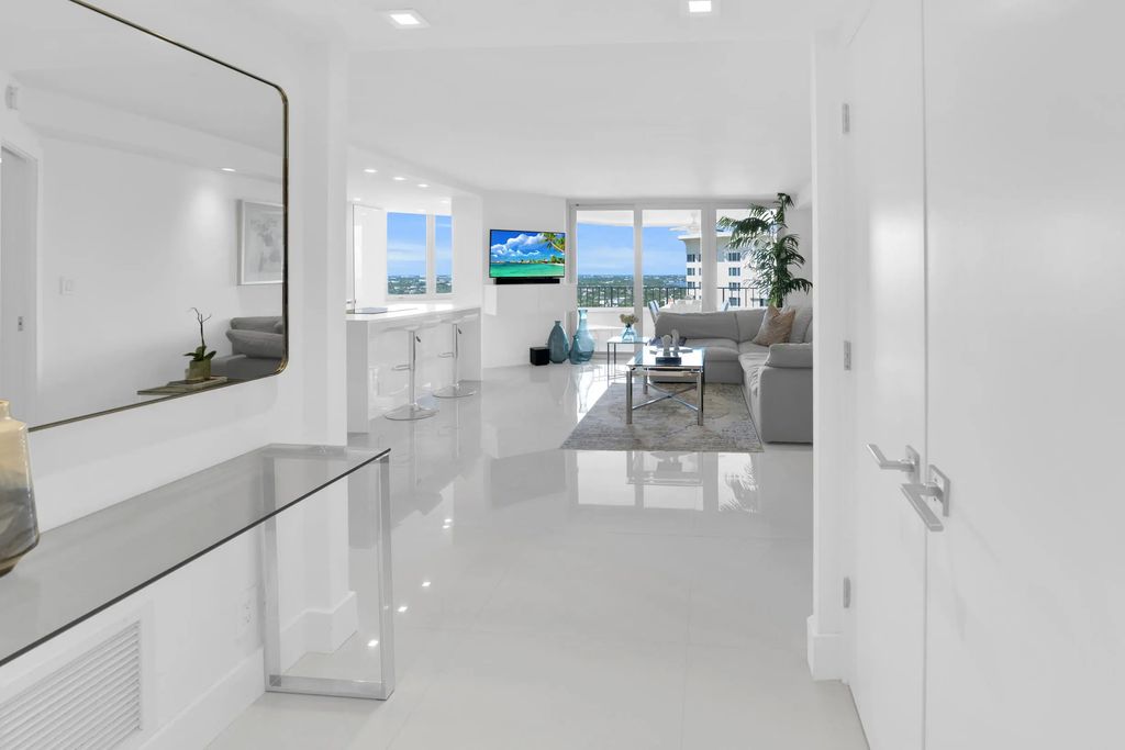 550 S Ocean Boulevard #2203, Boca Raton