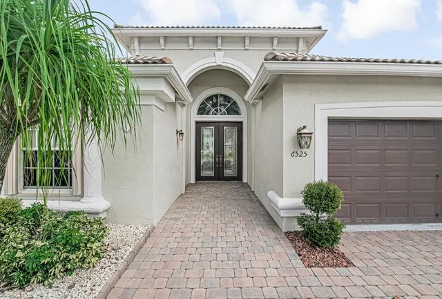 2 of 76 - 6525 Murano Way, Lake Worth, FL