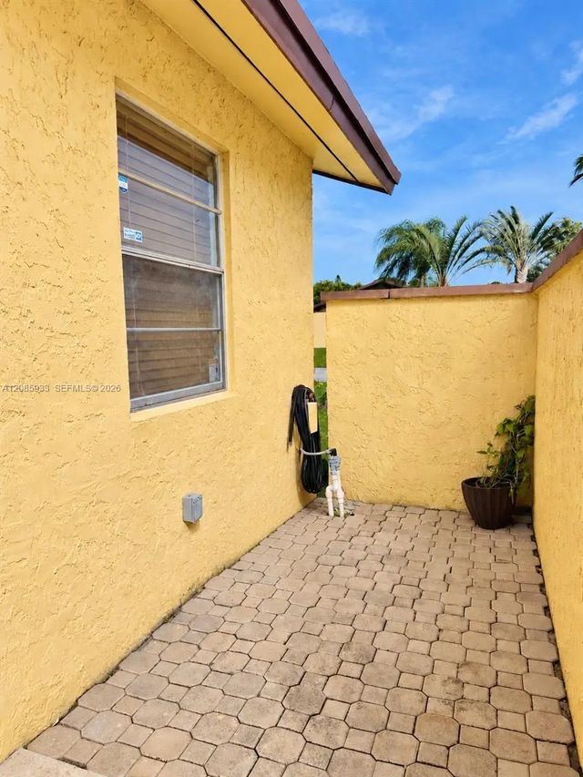 2 of 25 - 401 Nw 43rd Street, Deerfield Beach, FL
