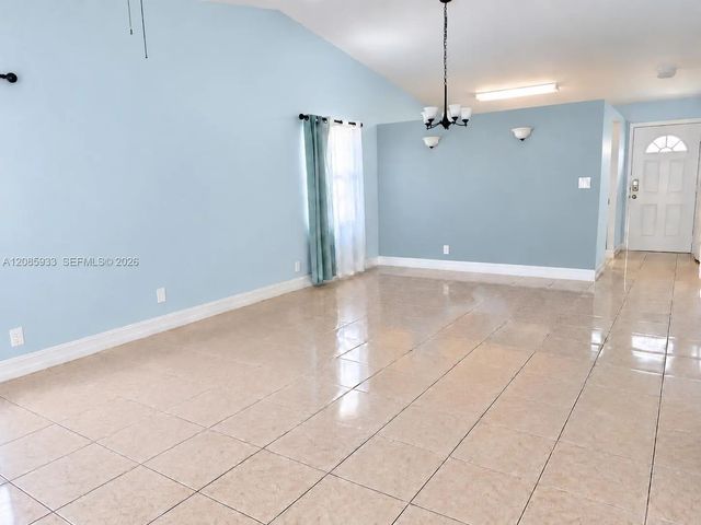 3 of 25 - 401 Nw 43rd Street, Deerfield Beach, FL