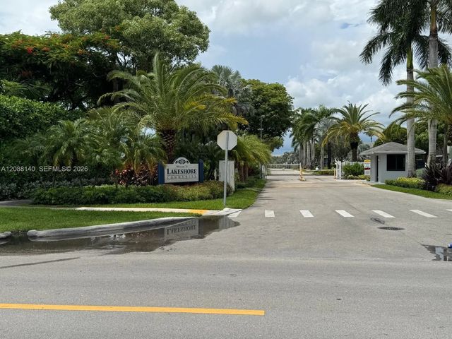 2 of 32 - 1002 Adams Avenue #1002d, Homestead, FL