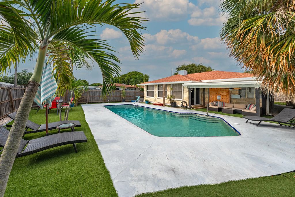 1202 N K Street, Lake Worth Beach
