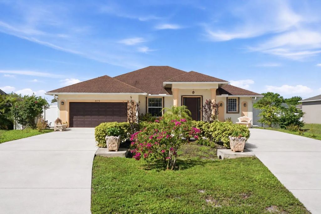 2272 Sw Cameo Boulevard, Port St. Lucie