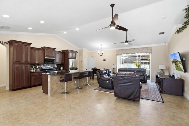 4 of 40 - 2272 Sw Cameo Boulevard, Port St. Lucie, FL