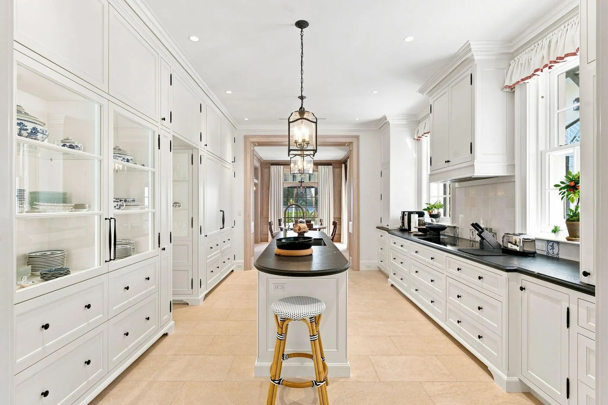 1919 N Ocean Boulevard, Gulf Stream, FL, 33483