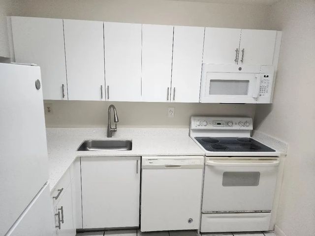 5 of 11 - 11311 Sw 200th Street Sw #214-d, Miami, FL