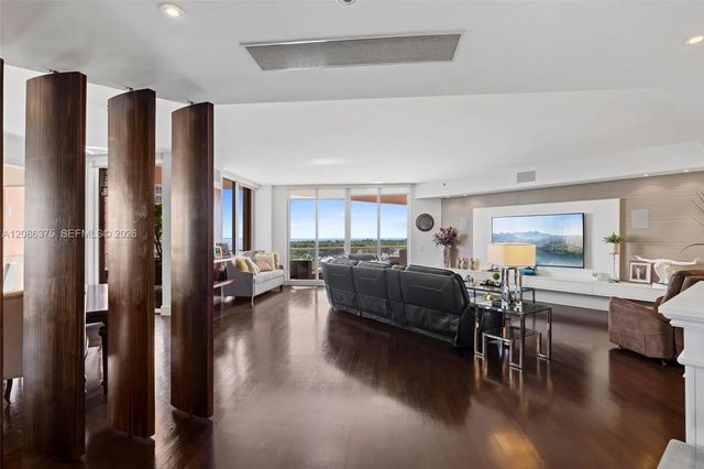 4 of 42 - 60 Edgewater Drive #9d, Coral Gables, FL
