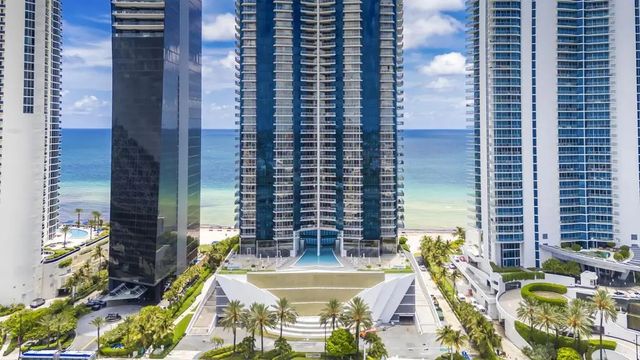 5 of 76 - 17121 Collins Avenue #2207, Sunny Isles Beach, FL