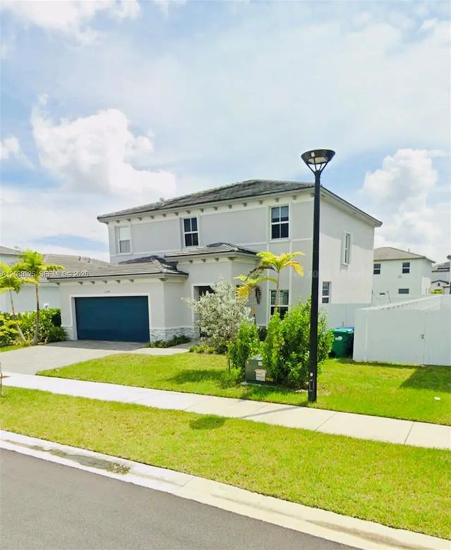 3 of 3 - 12740 Sw 214th Terrace, Miami, FL
