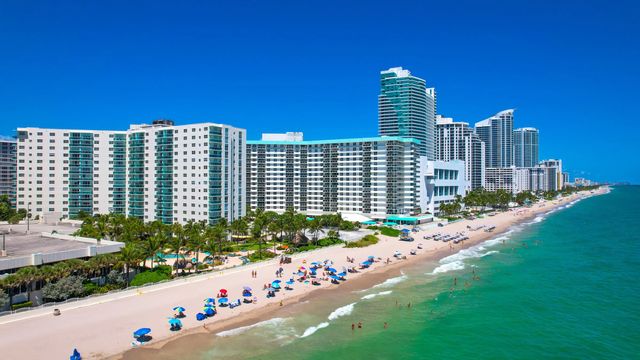 3801 S Ocean Drive #8t, Hollywood