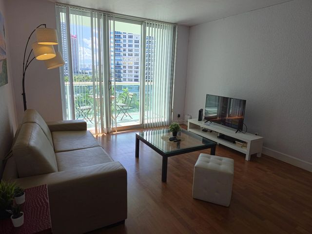 2 of 23 - 3801 S Ocean Drive #8t, Hollywood, FL
